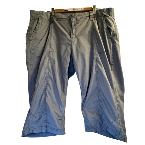 Reitmans Capris Pants Gray Size 22 Petite - Picture 1 of 9